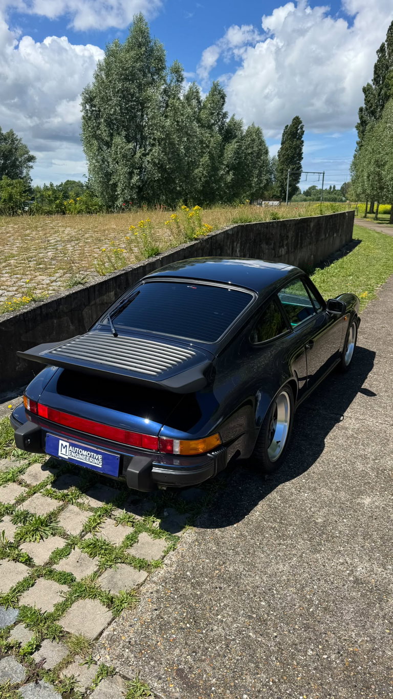 Porsche 911 Carrera 3.2