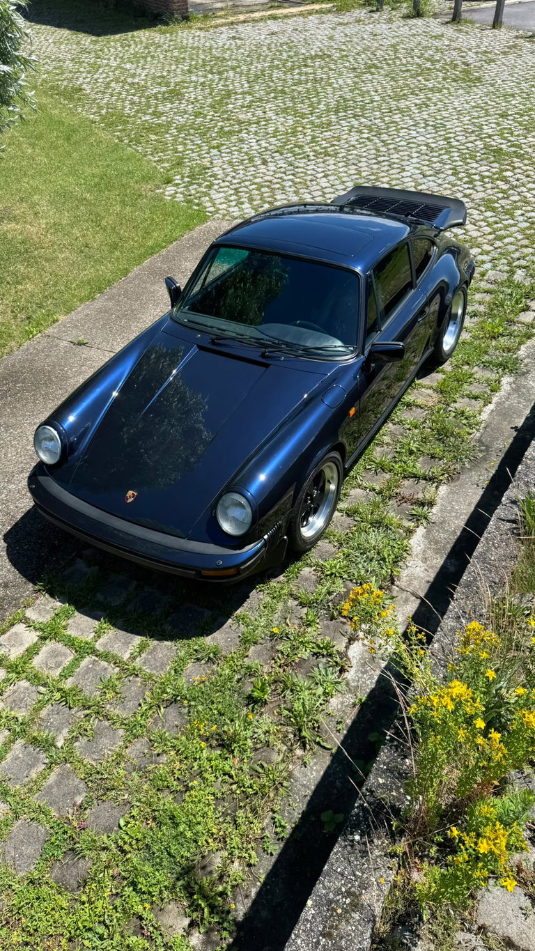 Porsche 911 Carrera 3.2