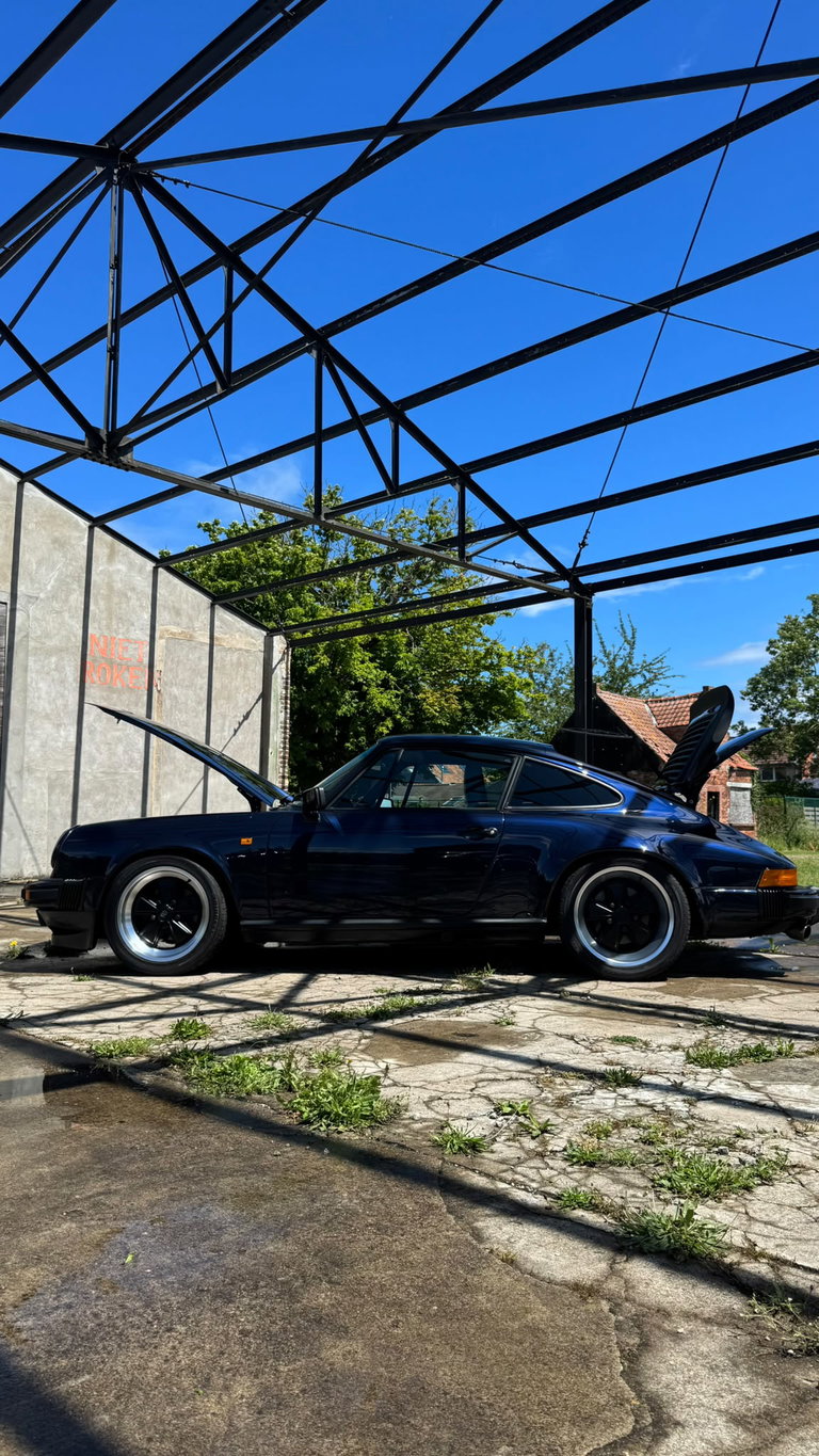Porsche 911 Carrera 3.2