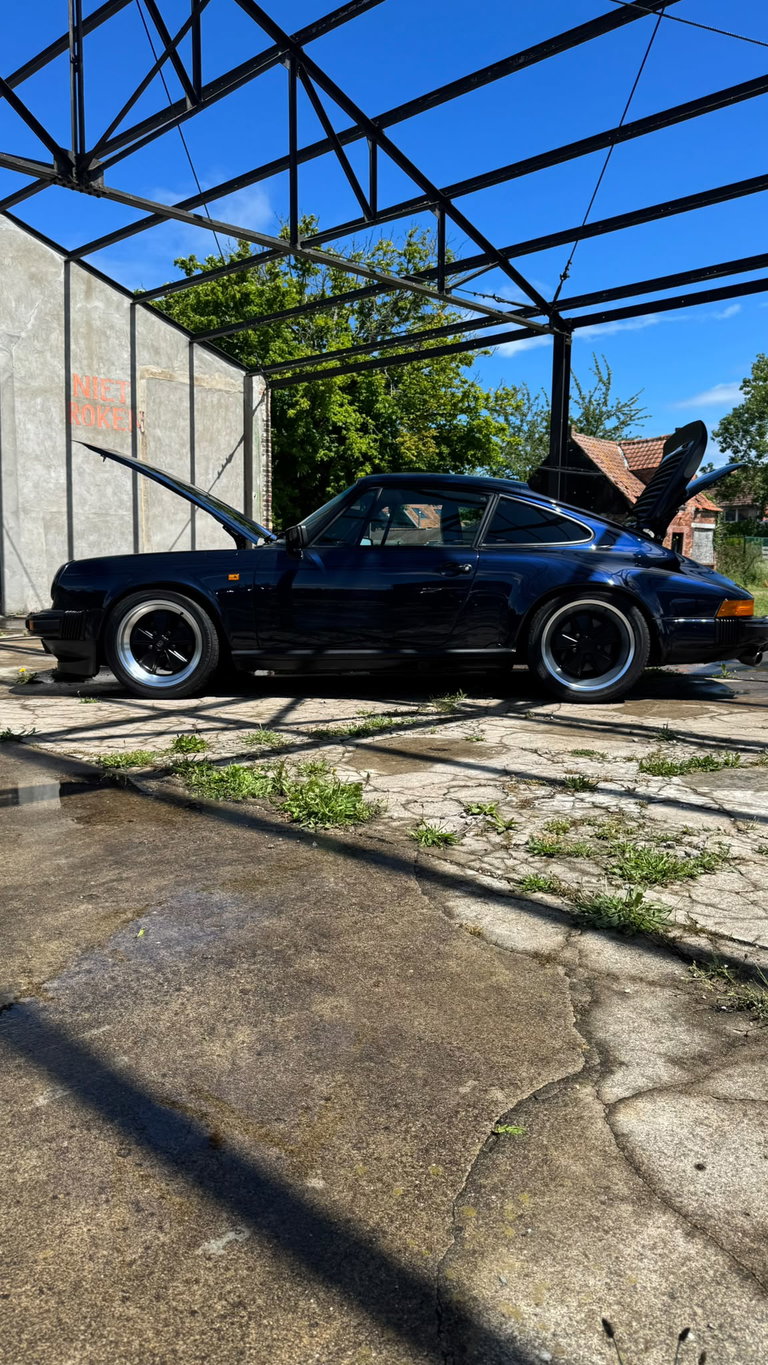 Porsche 911 Carrera 3.2