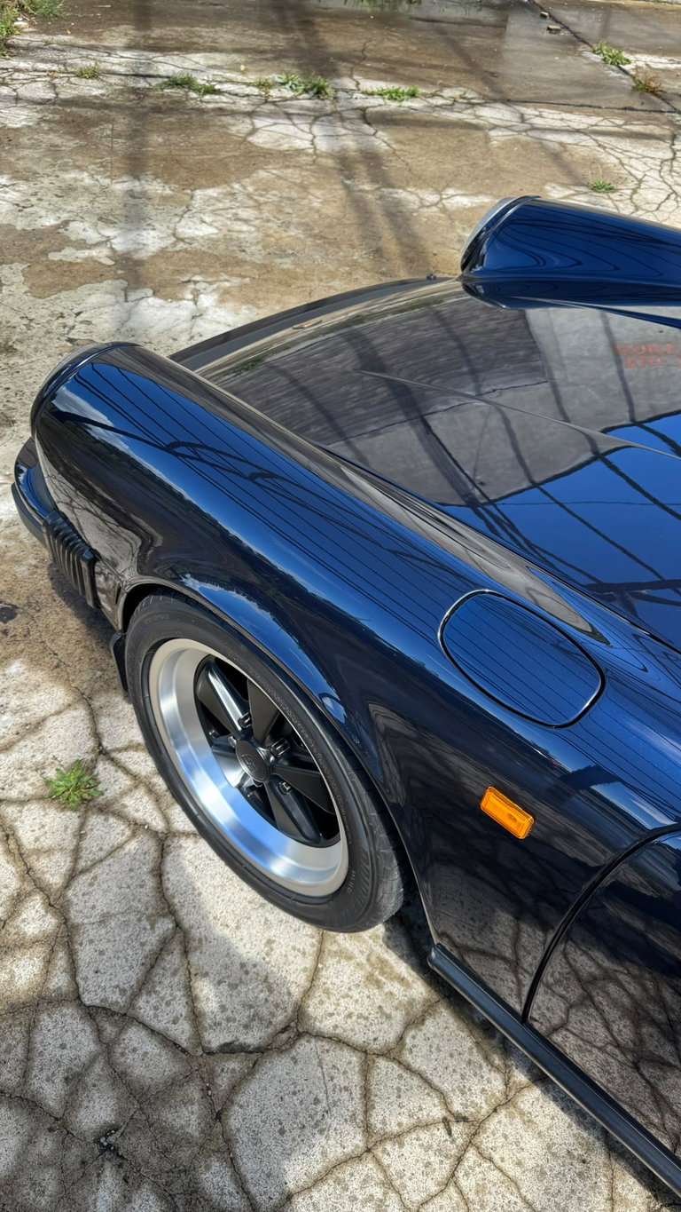 Porsche 911 Carrera 3.2