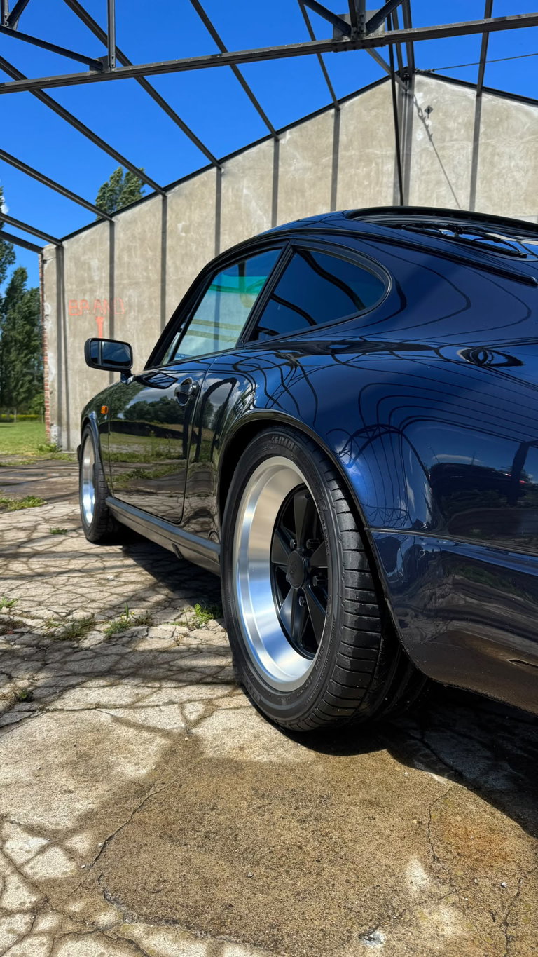 Porsche 911 Carrera 3.2