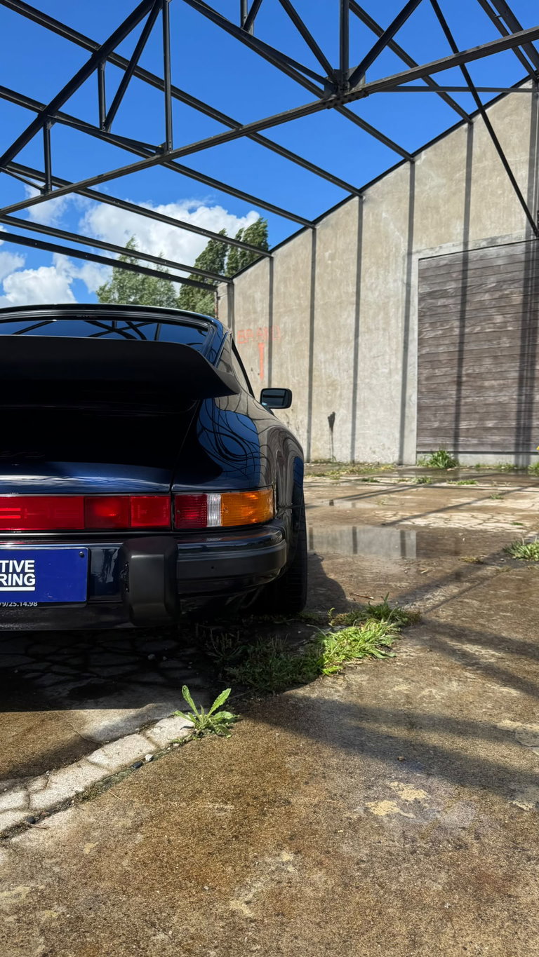Porsche 911 Carrera 3.2