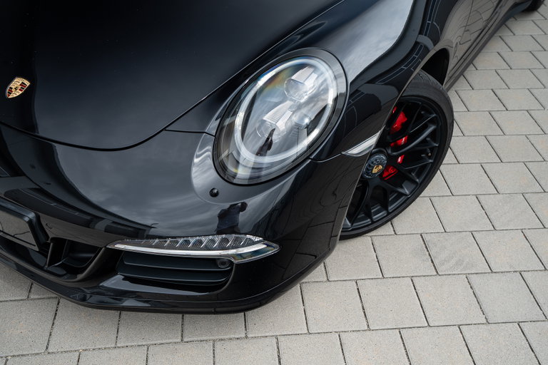 Porsche 991 Carrera 4 GTS