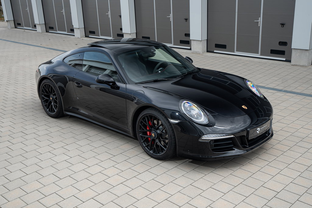 Porsche 991 Carrera 4 GTS