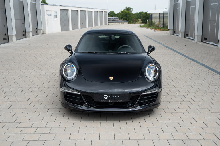 Porsche 991 Carrera 4 GTS