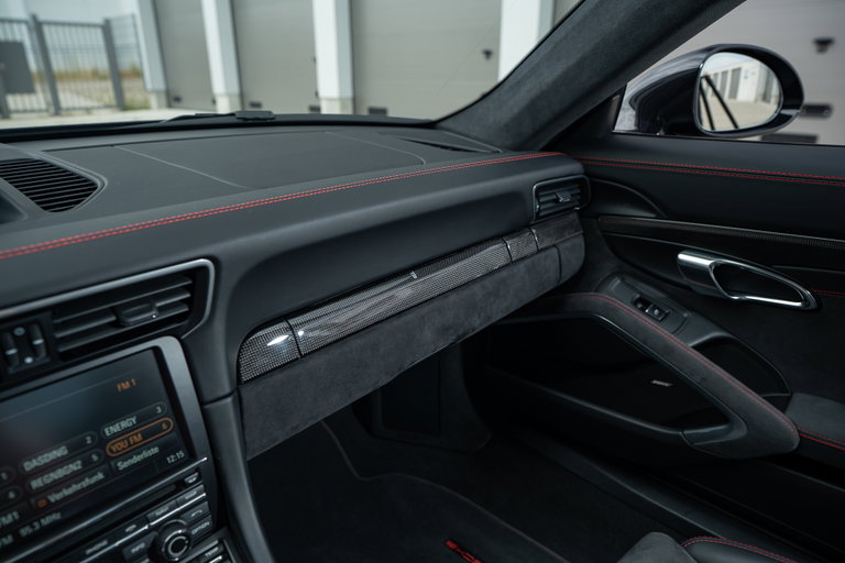 Porsche 991 Carrera 4 GTS