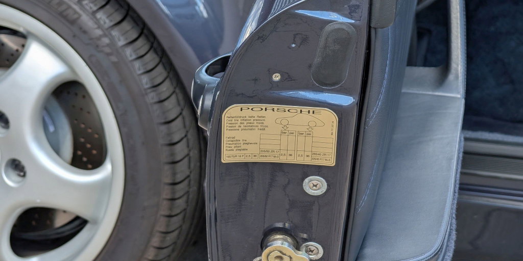 Porsche 964 Carrera 2 Cabrio WTL