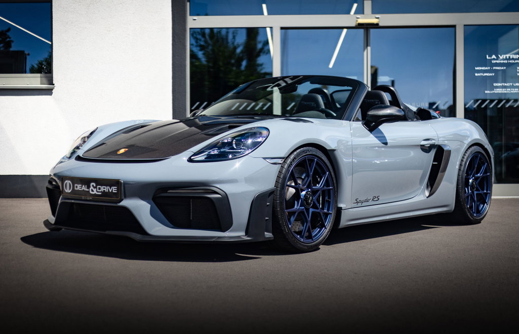 Porsche 718 Spyder RS