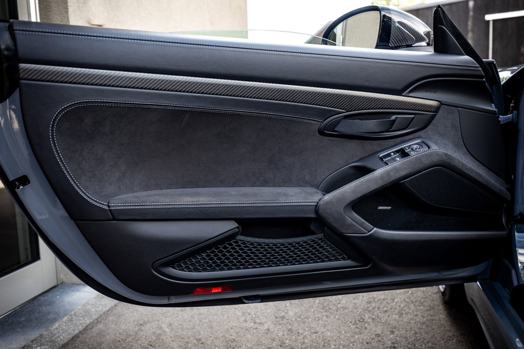 Porsche 718 Spyder RS