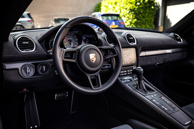 Porsche 718 Spyder RS