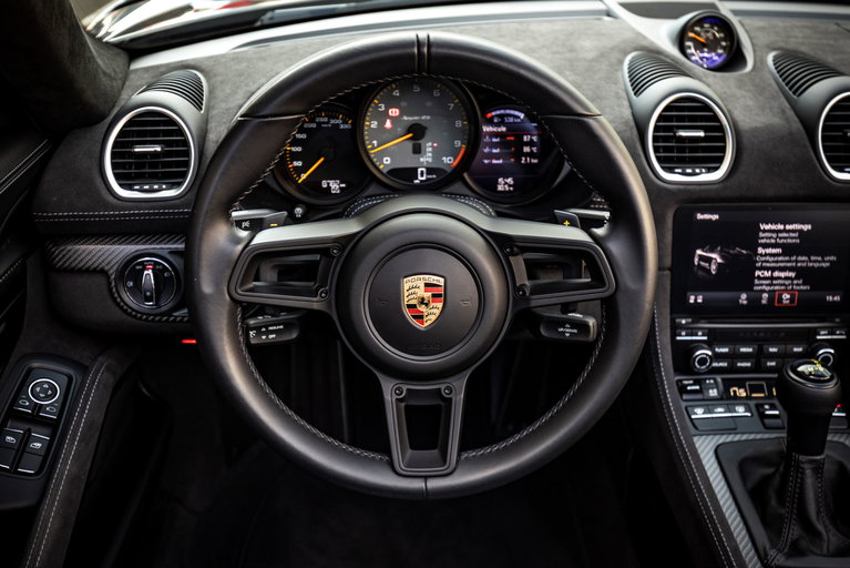 Porsche 718 Spyder RS