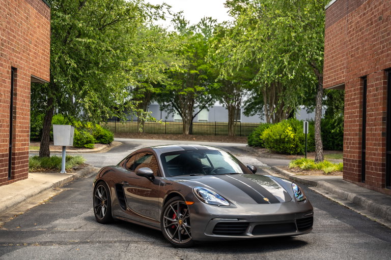 Porsche 718 Cayman S