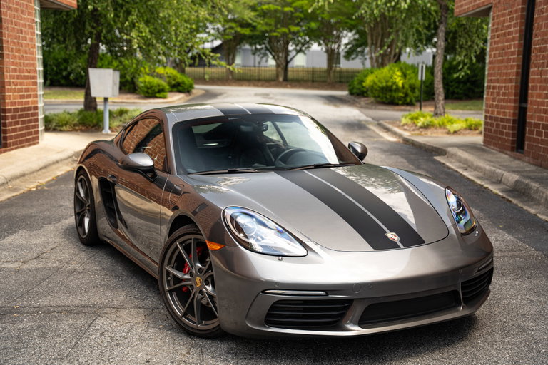 Porsche 718 Cayman S