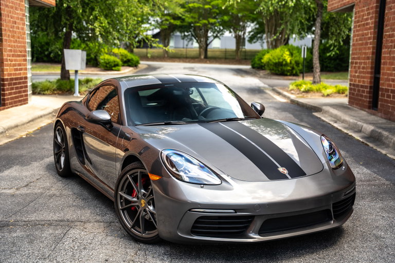 Porsche 718 Cayman S