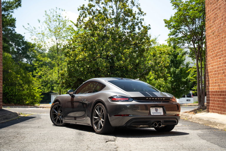 Porsche 718 Cayman S