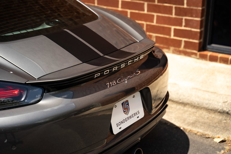 Porsche 718 Cayman S