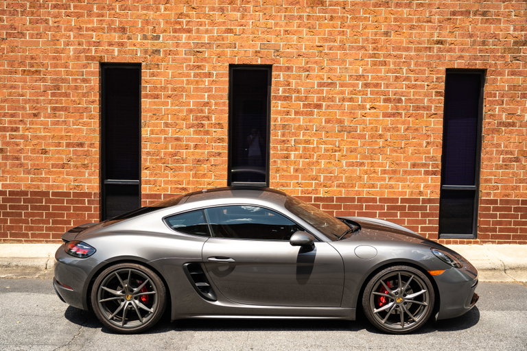 Porsche 718 Cayman S