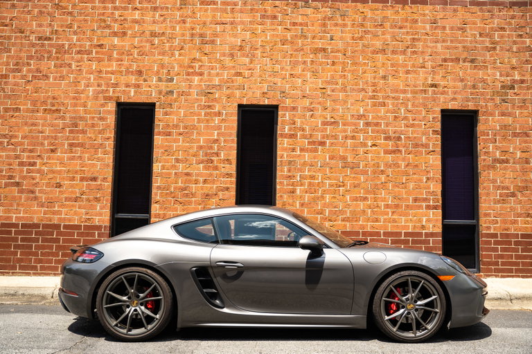 Porsche 718 Cayman S