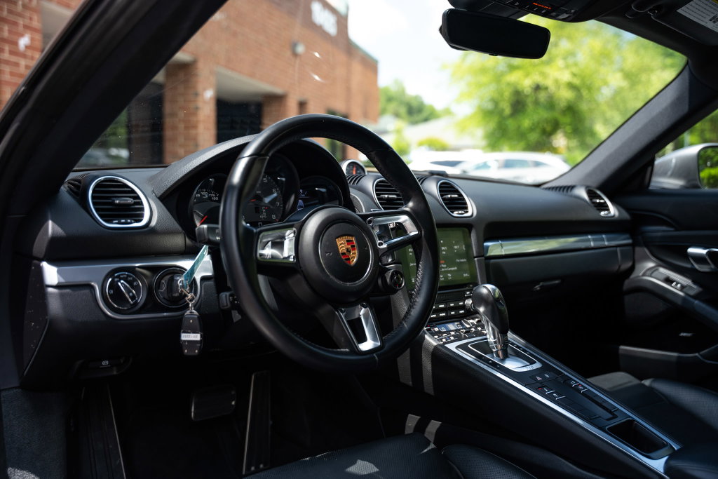 Porsche 718 Cayman S