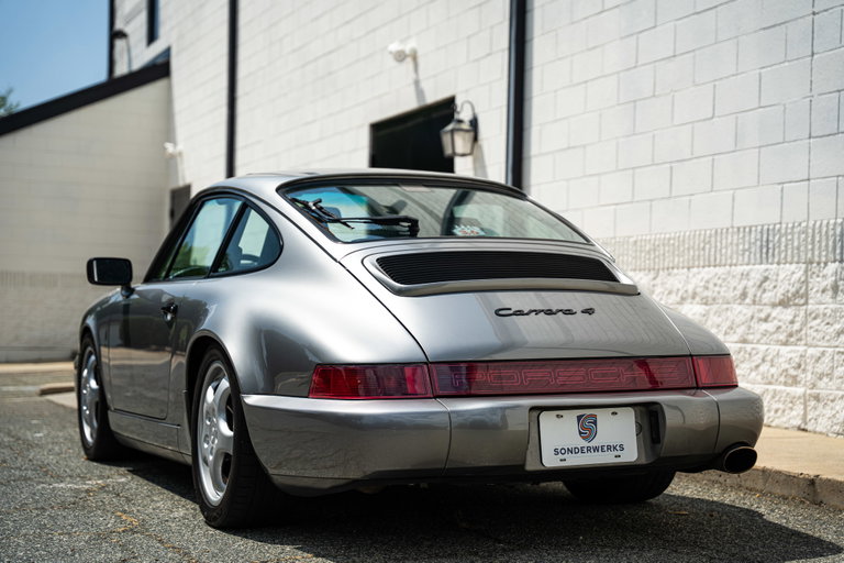 Porsche 964 Carrera 4