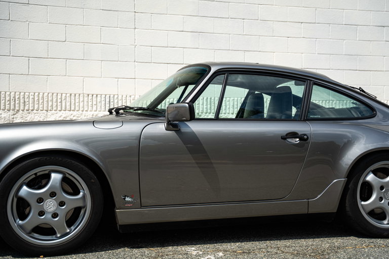 Porsche 964 Carrera 4