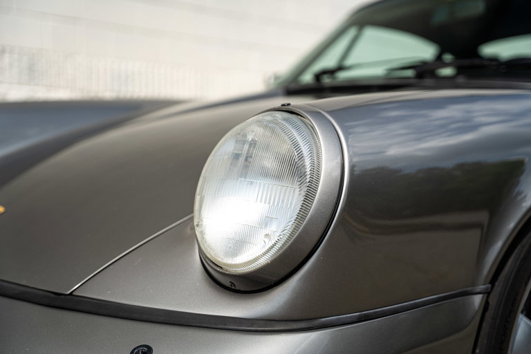 Porsche 964 Carrera 4