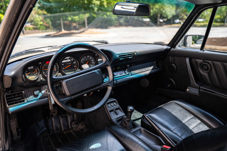 Porsche 964 Carrera 4