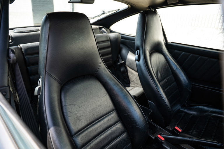 Porsche 964 Carrera 4
