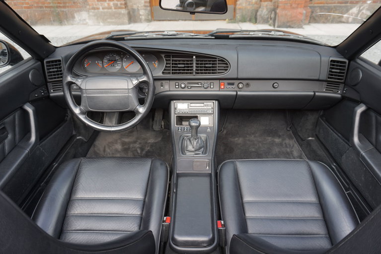 Porsche 968