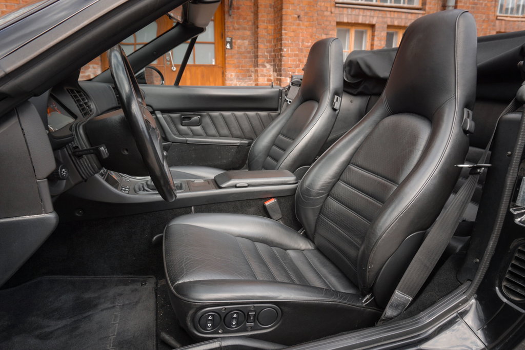 Porsche 968