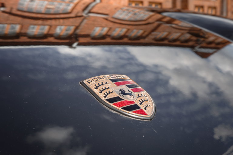 Porsche 968