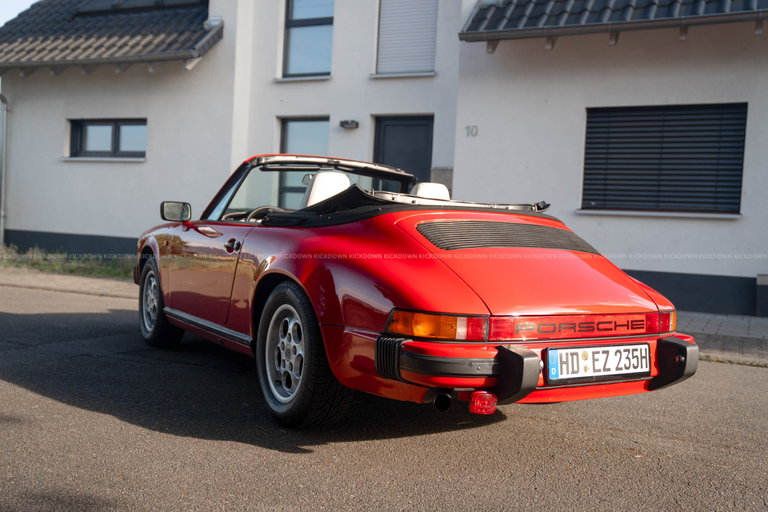 Porsche 911 Carrera 3.2