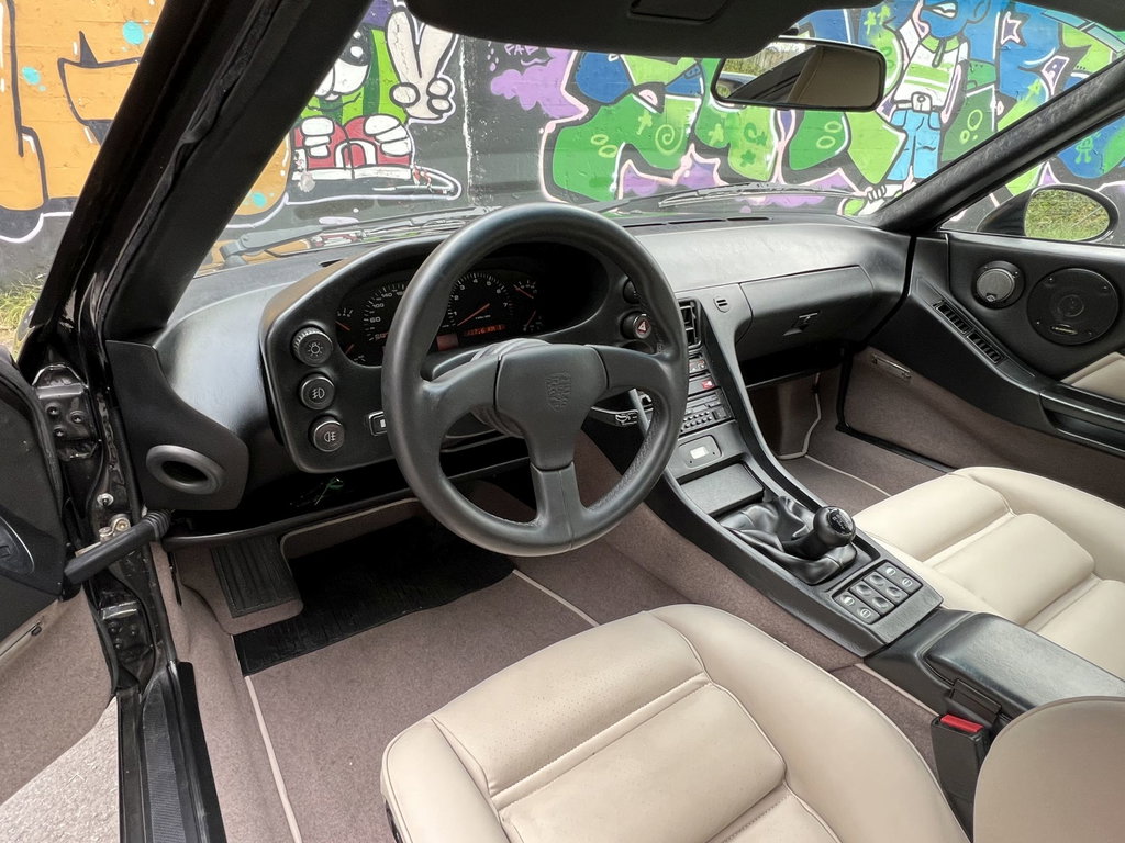 Porsche 928 S4
