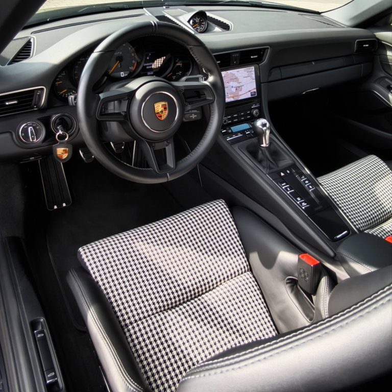 Porsche 991.2 GT3 Touring