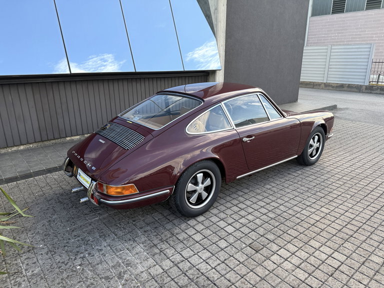 Porsche 911 T