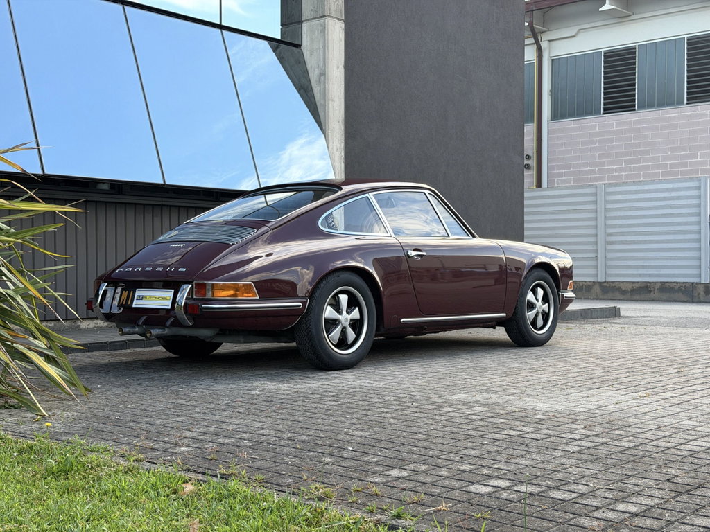 Porsche 911 T