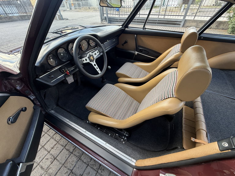 Porsche 911 T