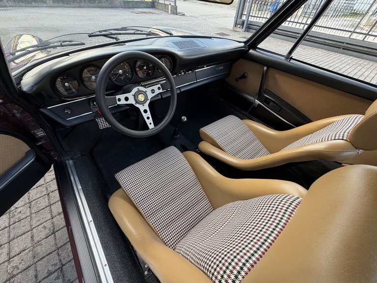 Porsche 911 T