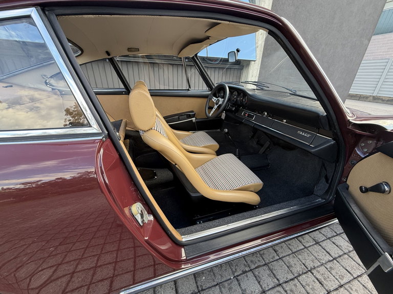 Porsche 911 T