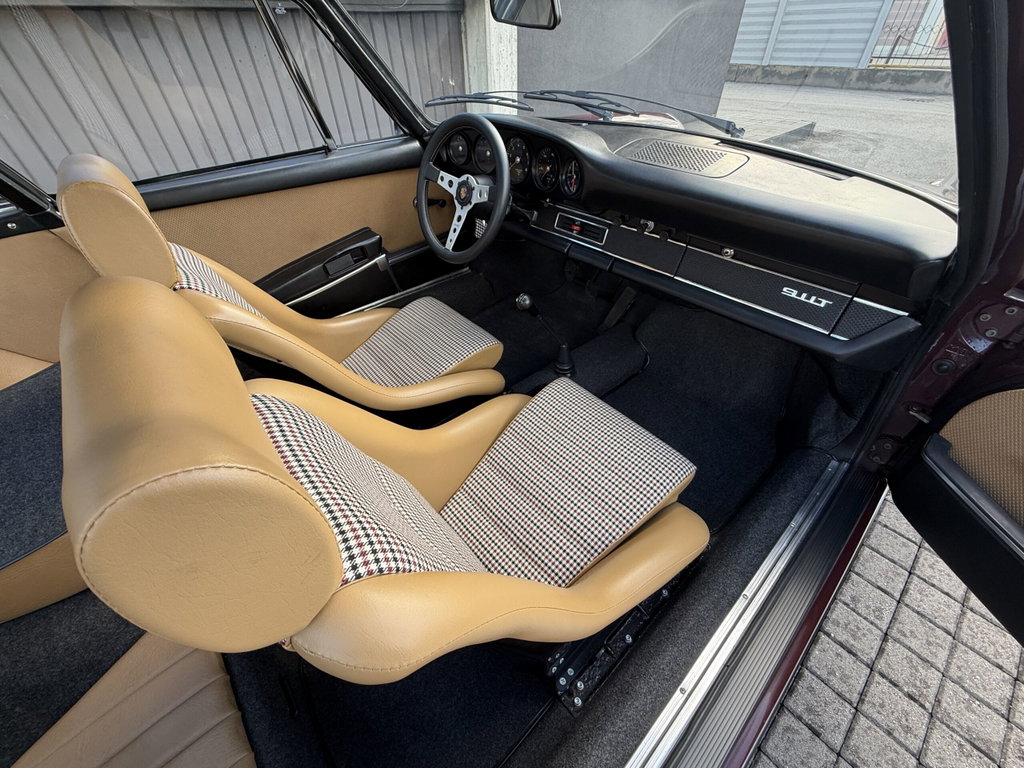 Porsche 911 T