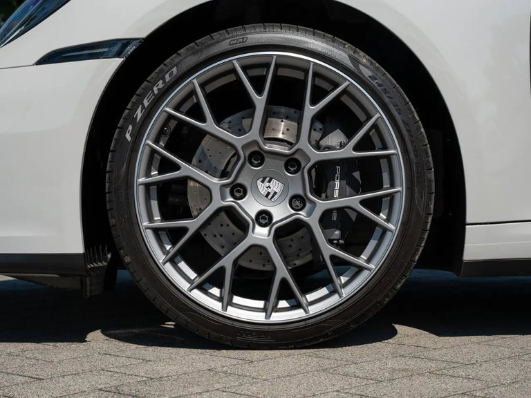 Porsche 992.2 Carrera
