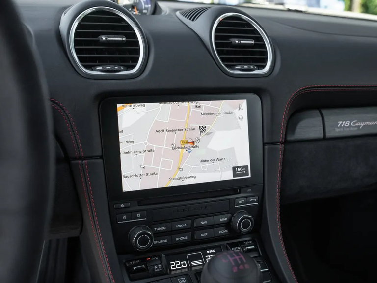 Porsche 718 Cayman GT4