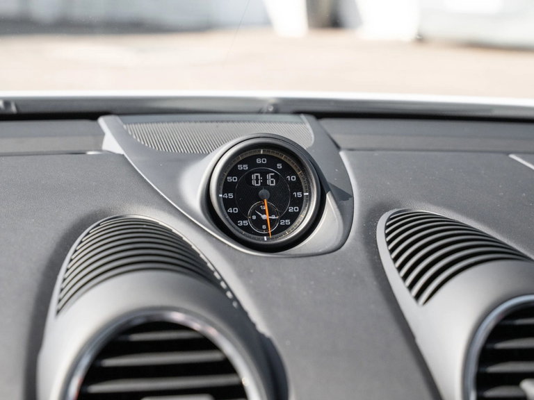 Porsche 718 Cayman GT4