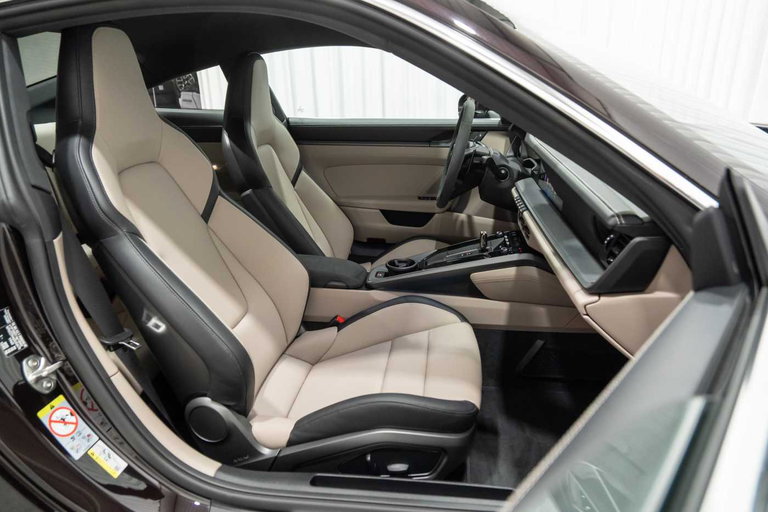 Porsche 992.2 Carrera