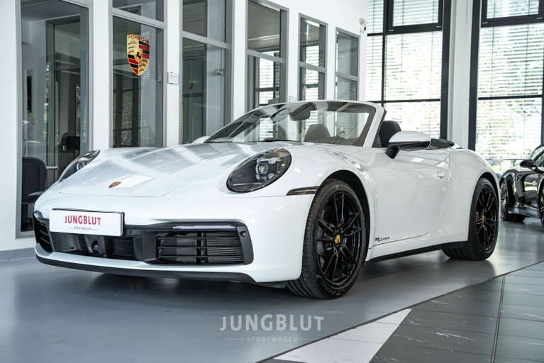 Porsche 992 Carrera