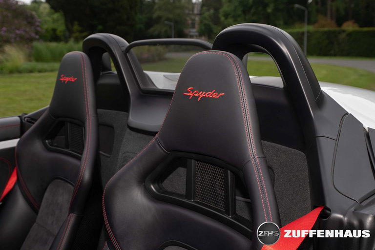 Porsche 981 Boxster Spyder