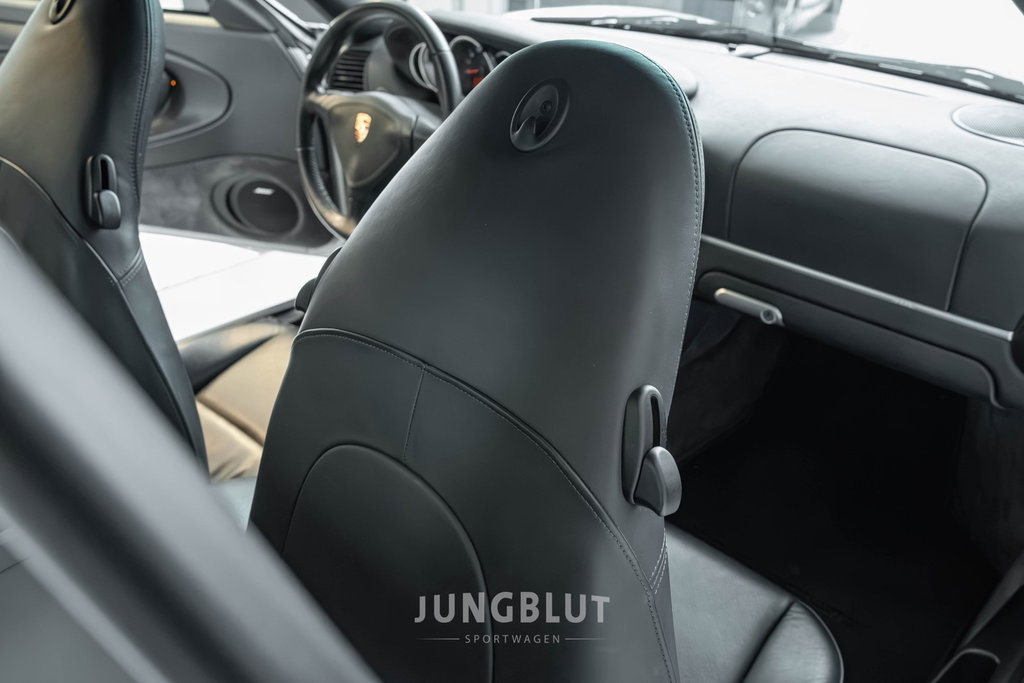 Porsche 996.2 Carrera “40 Jahre 911”