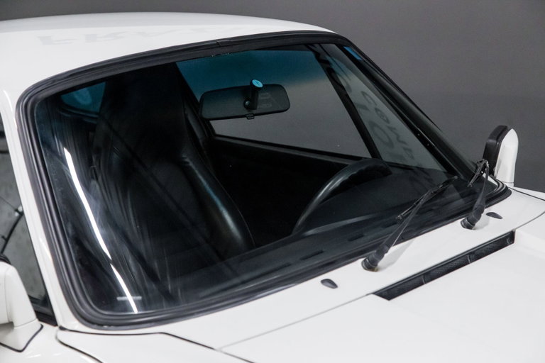 Porsche 911 Carrera 3.2 (US)