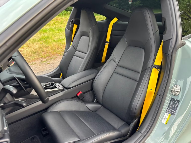 Porsche 992.2 Carrera